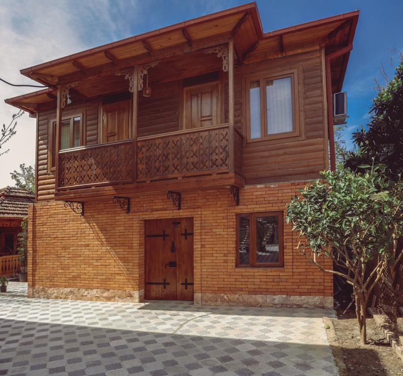 Casa De Khasia Sugdidi Exterior foto