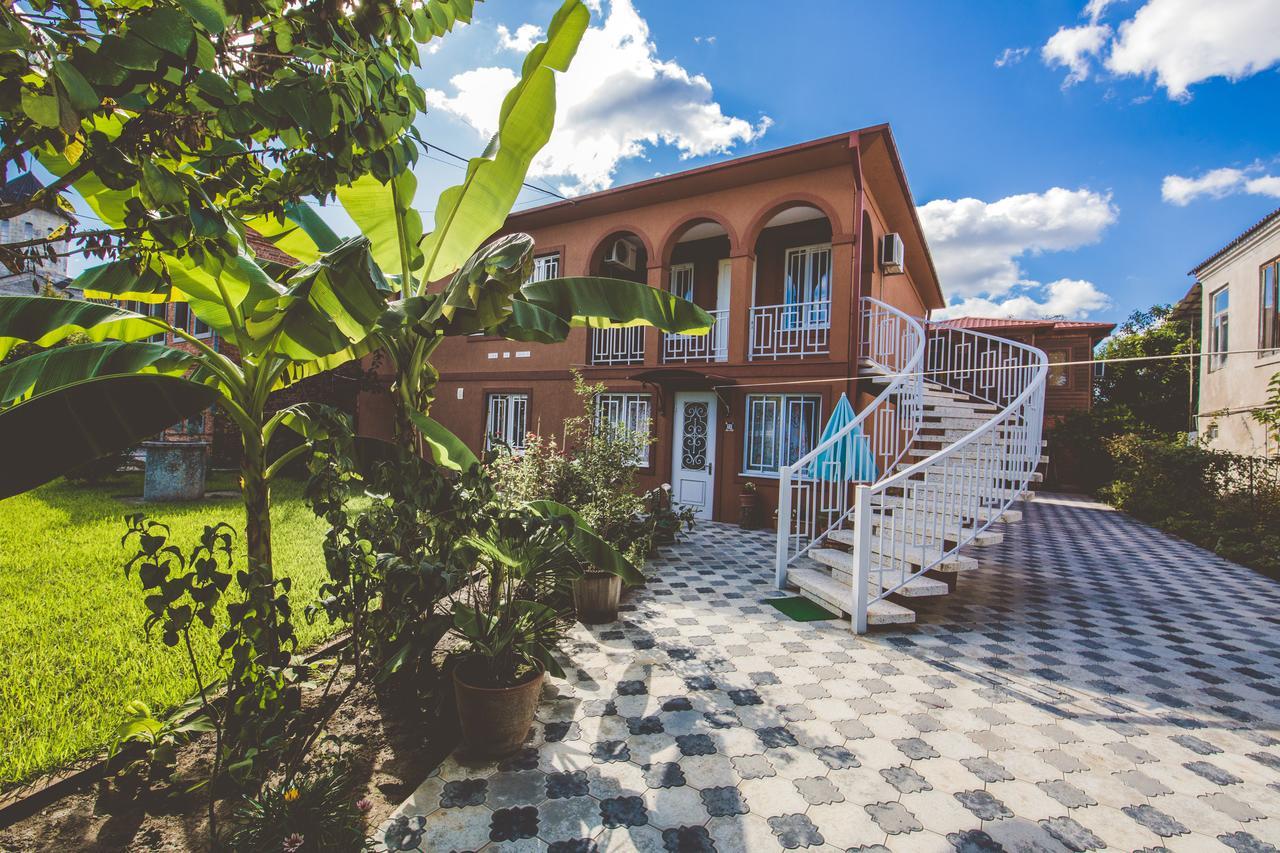 Casa De Khasia Sugdidi Exterior foto